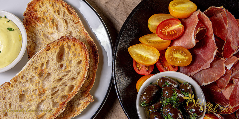 La tosta ibérica más grande del mundo, elaborada con aceite de oliva